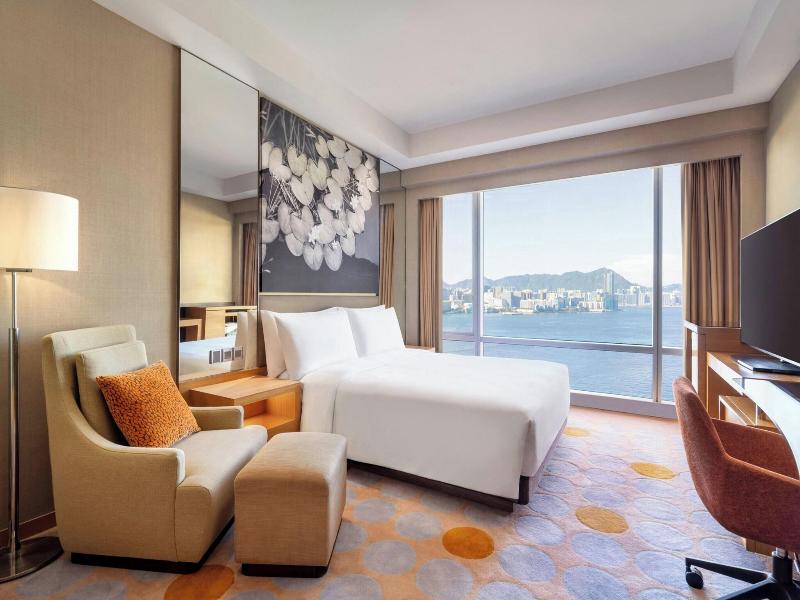 Renaissance Hong Kong Harbour View Hotel image