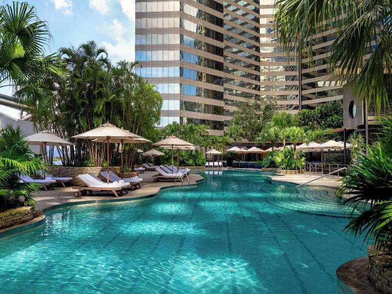 Renaissance Hong Kong Harbour View Hotel image