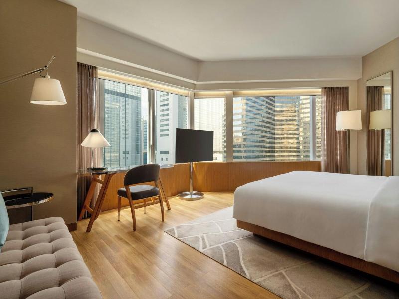 Renaissance Hong Kong Harbour View Hotel image