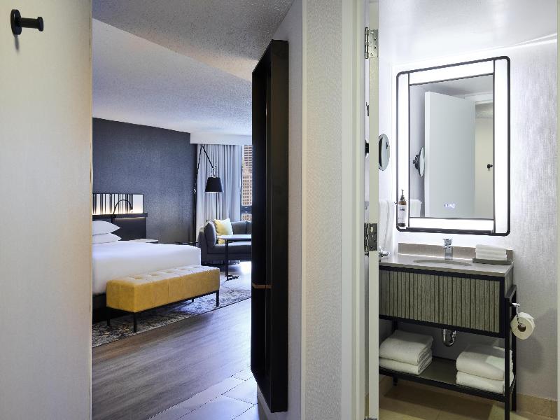 Hyatt Regency Chicago image