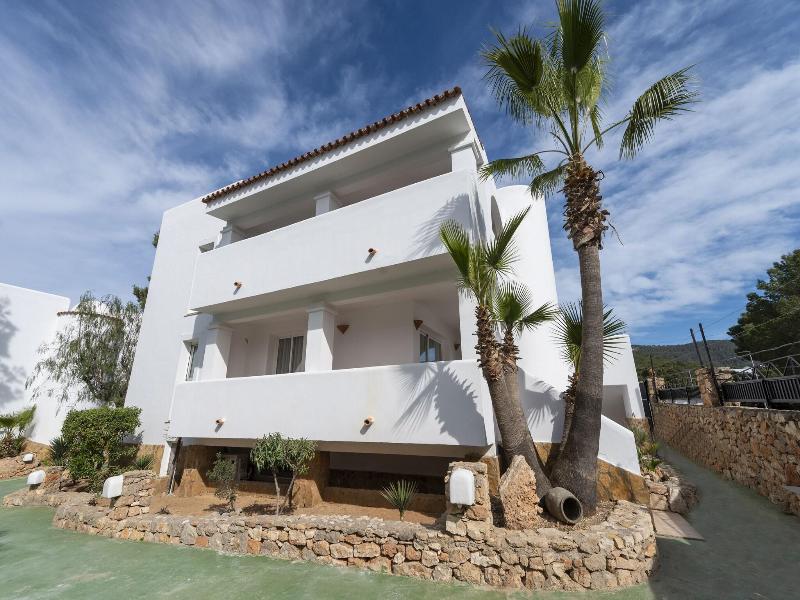 Apartamentos Blancosol
