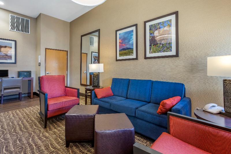 Comfort Inn at Buffalo Bill Village Resort