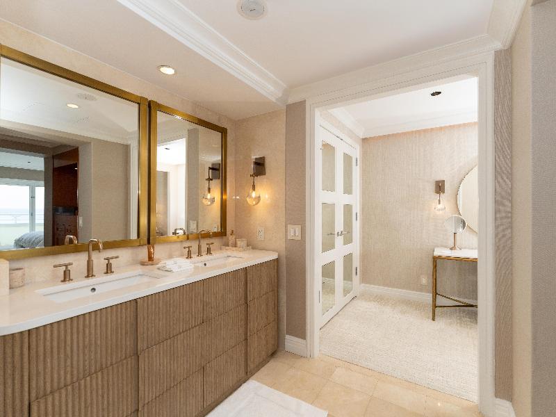 Eau Resort & Spa image