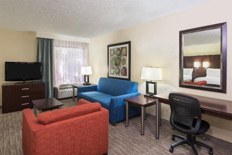Holiday Inn Express Ft. Lauderdale Plantation photo 24