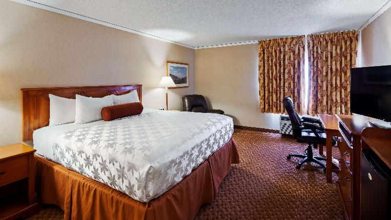 Hotel SureStay Plus Hotel by Best Western Reno Airport