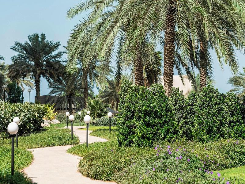 Le Royal Meridien Beach Resort and Spa image