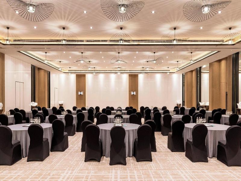 Le Royal Meridien Beach Resort and Spa image