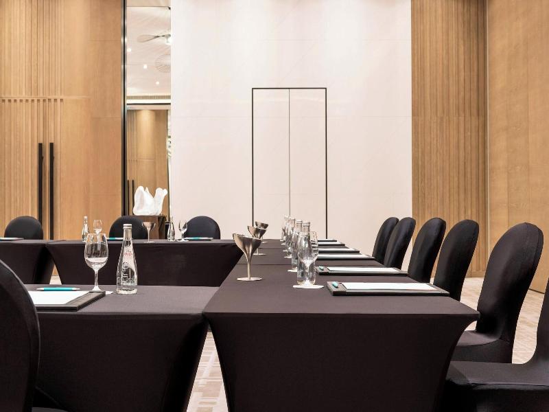 Le Royal Meridien Beach Resort and Spa image