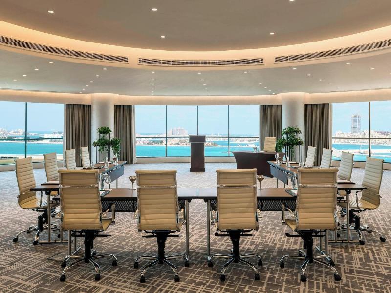 Le Royal Meridien Beach Resort and Spa image