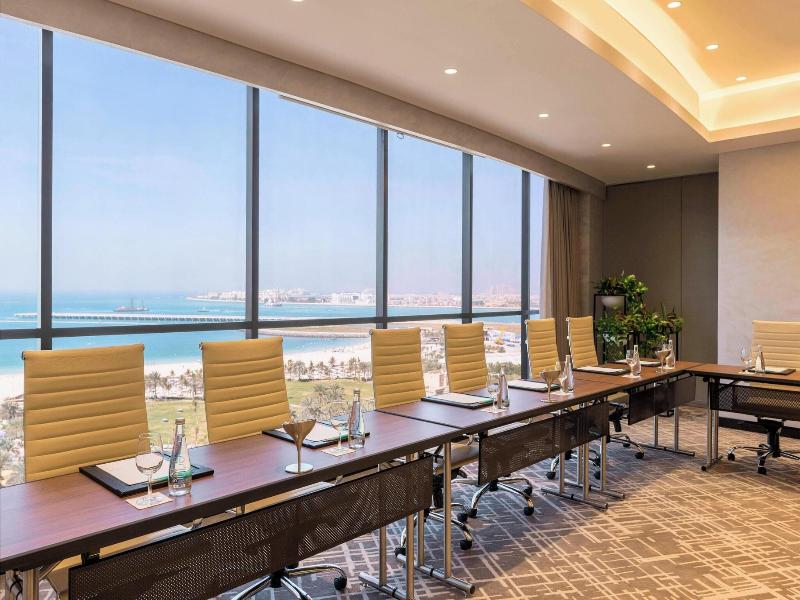 Le Royal Meridien Beach Resort and Spa image