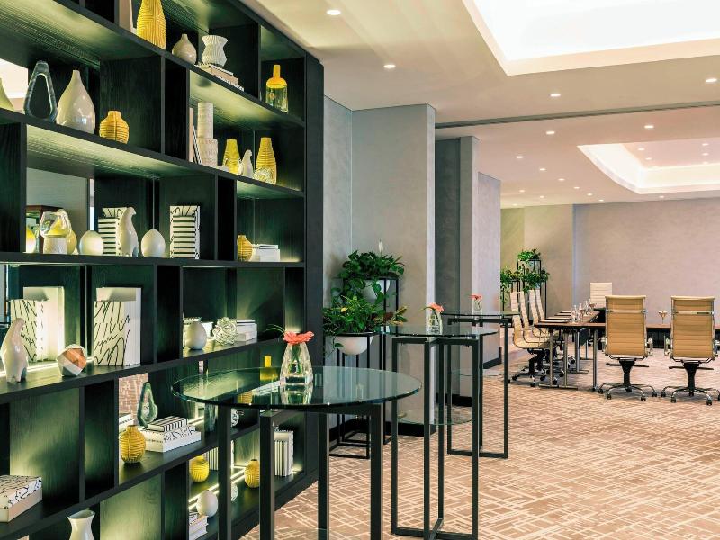 Le Royal Meridien Beach Resort and Spa image