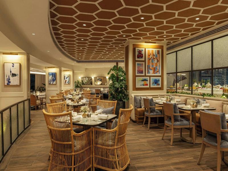 Le Royal Meridien Beach Resort and Spa image