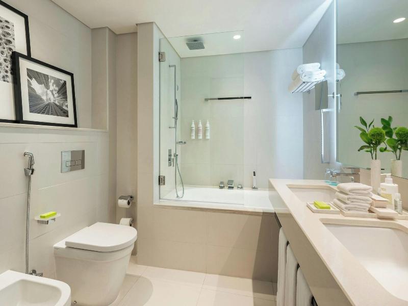 Le Royal Meridien Beach Resort and Spa image