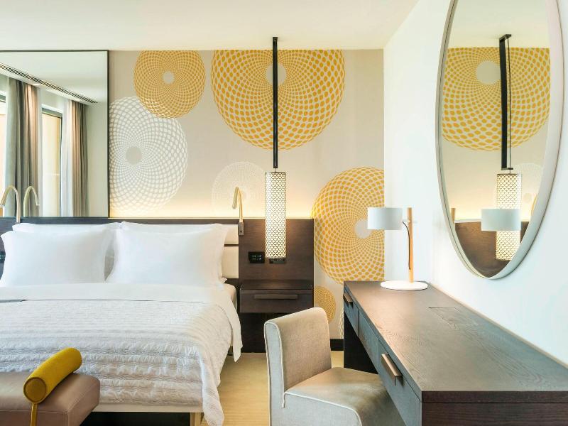 Le Royal Meridien Beach Resort and Spa image