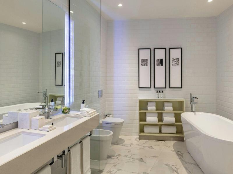 Le Royal Meridien Beach Resort and Spa image