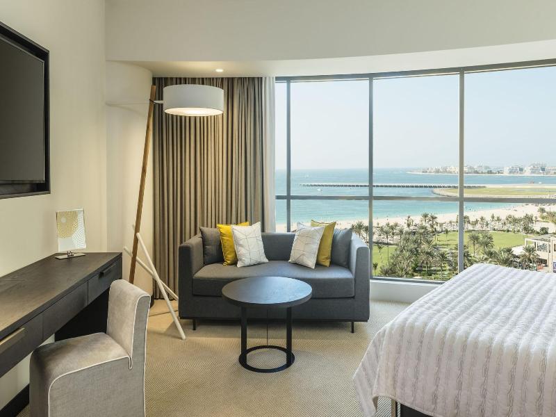 Le Royal Meridien Beach Resort and Spa image