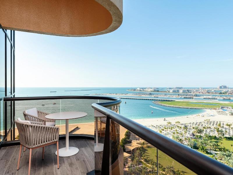 Le Royal Meridien Beach Resort and Spa image