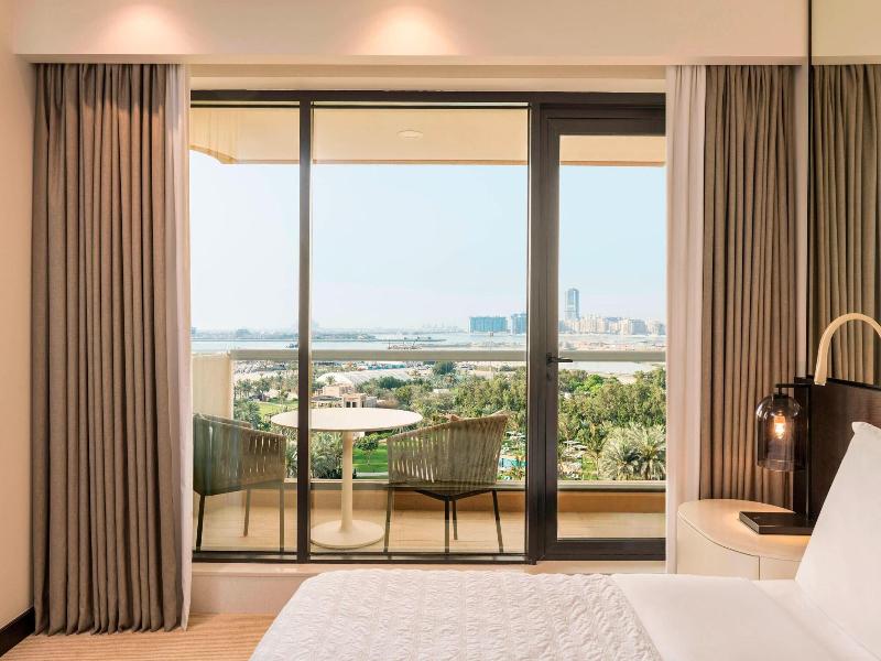 Le Royal Meridien Beach Resort and Spa image