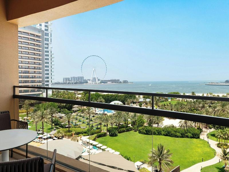 Le Royal Meridien Beach Resort and Spa image