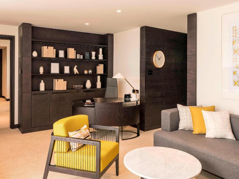Le Royal Meridien Beach Resort and Spa image