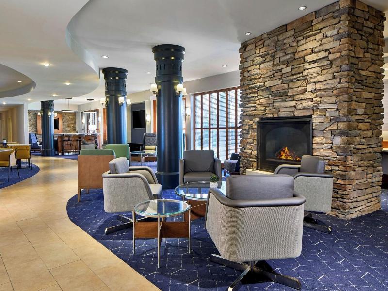 Courtyard By Marriott - Brighton image