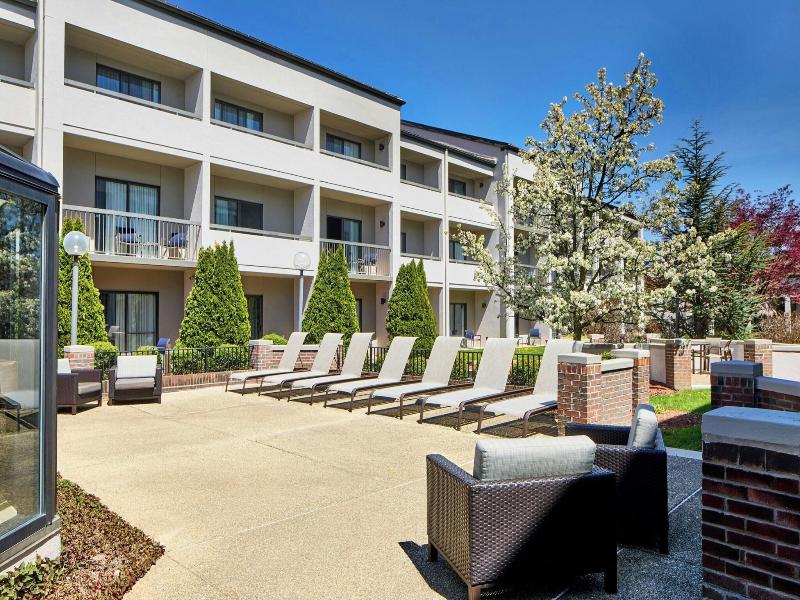 Courtyard By Marriott - Brighton image