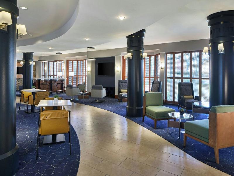 Courtyard By Marriott - Brighton image