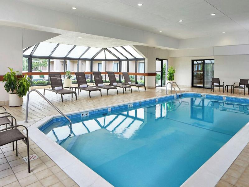 Courtyard By Marriott - Brighton image