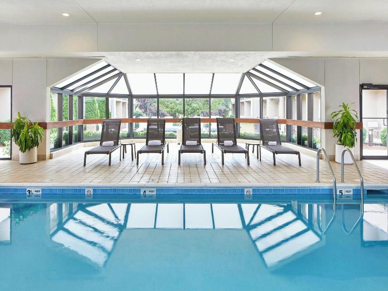 Courtyard By Marriott - Brighton image
