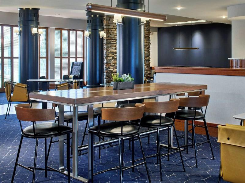 Courtyard By Marriott - Brighton image