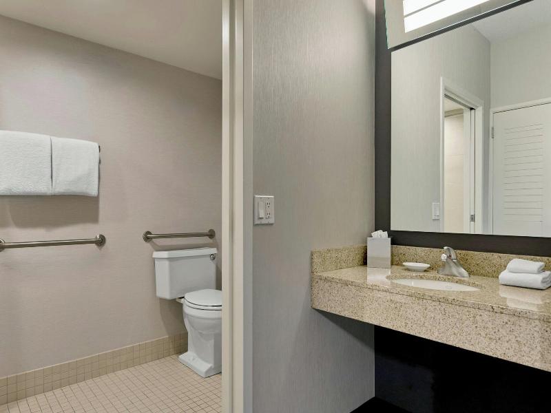 Courtyard By Marriott - Brighton image