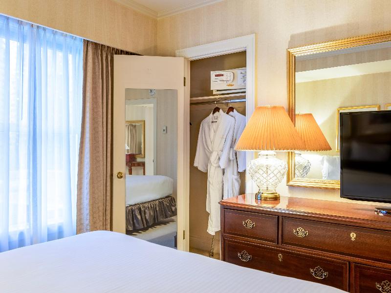 Mayflower Park Hotel image