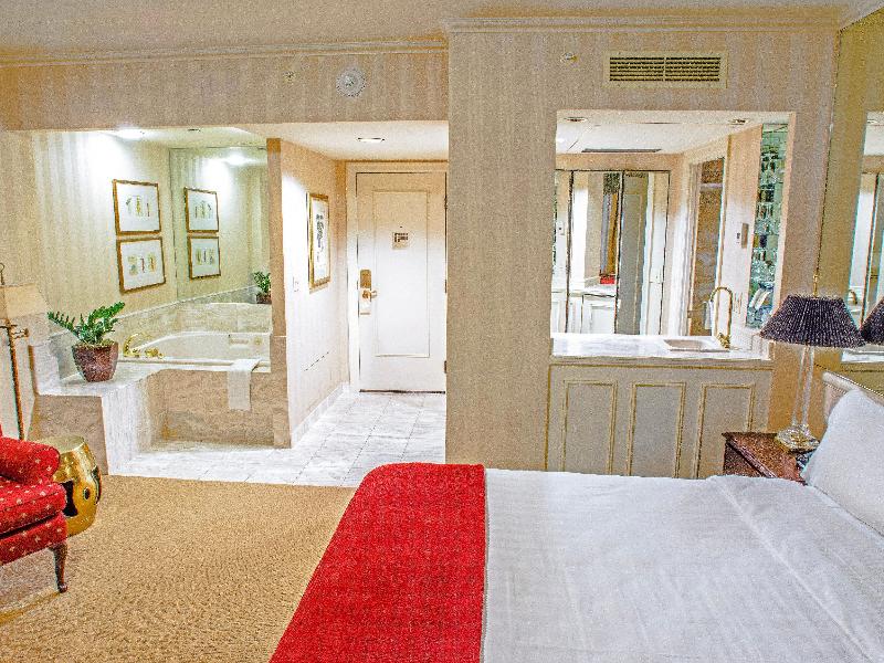 Mayflower Park Hotel image