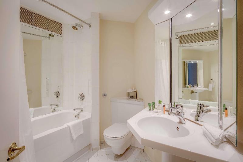 Hilton Northampton image
