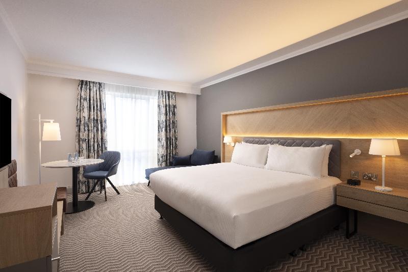 Hilton Northampton image