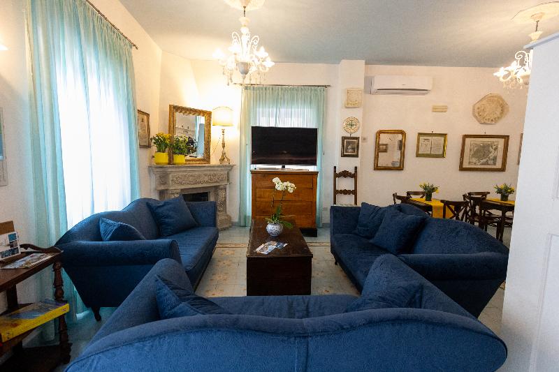 Villa Nefele image
