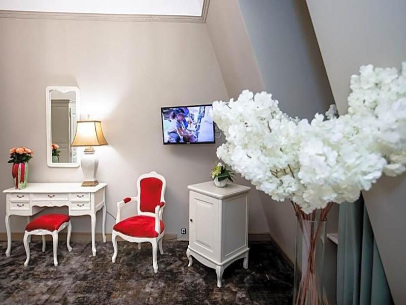Grand Hotel Traian image