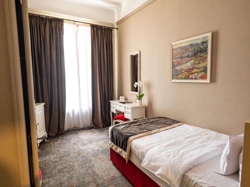 Grand Hotel Traian  image