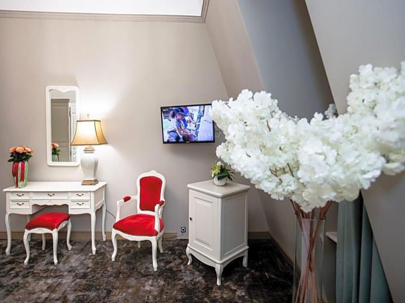 Grand Hotel Traian image