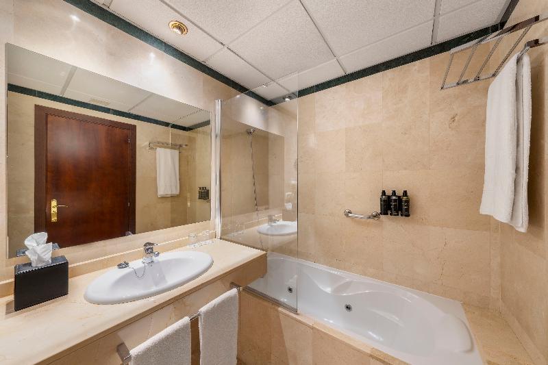 Eurostars Plaza Acueducto image