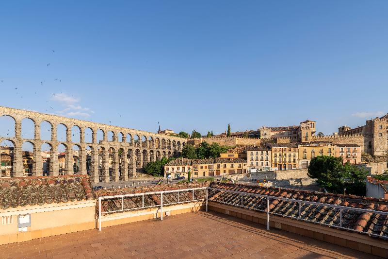Eurostars Plaza Acueducto image