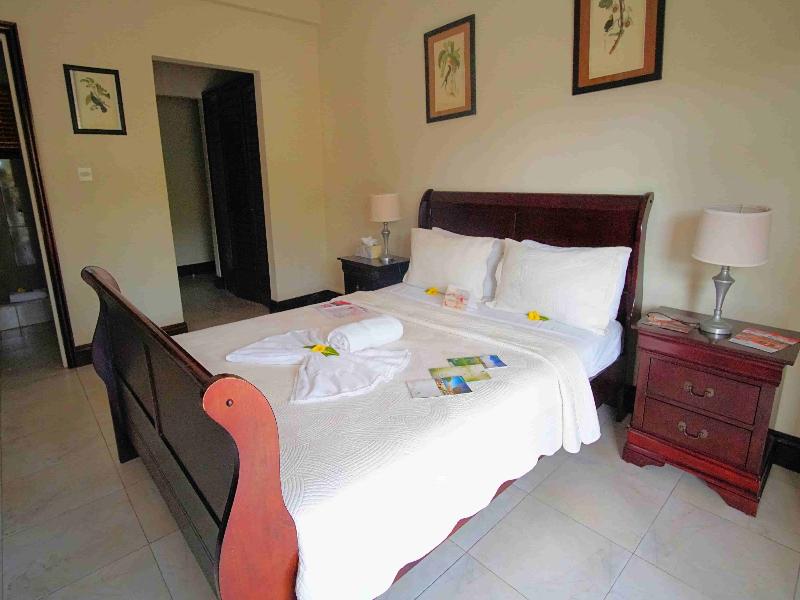 Marigot Beach Club & Dive Resort image