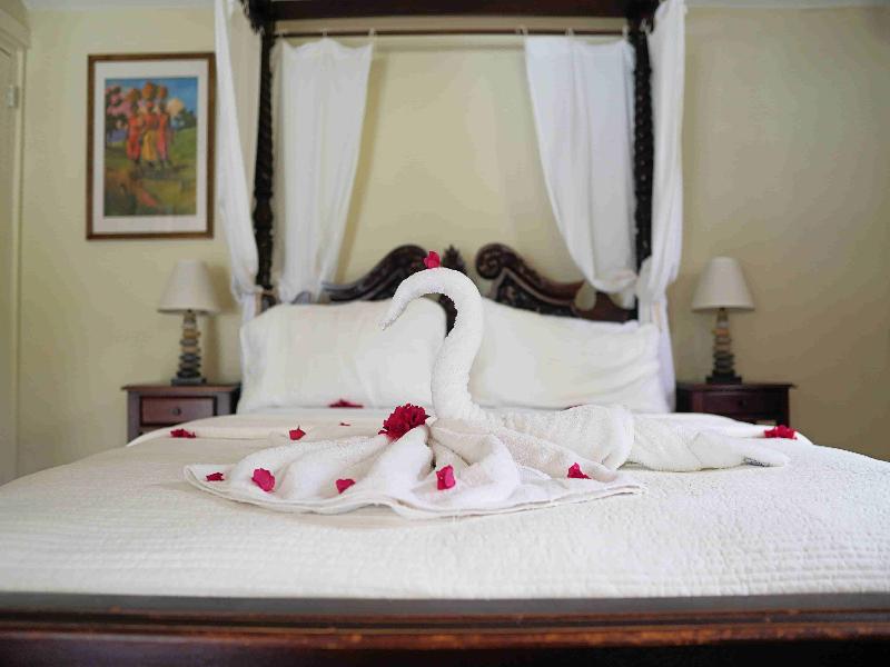Marigot Beach Club & Dive Resort image