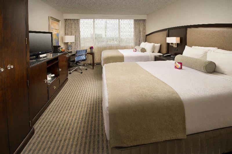 Skybridge Seattle Airport Hotel — photo 31