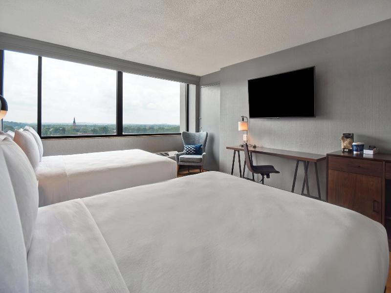 Four Points By Sheraton Boston Newton image
