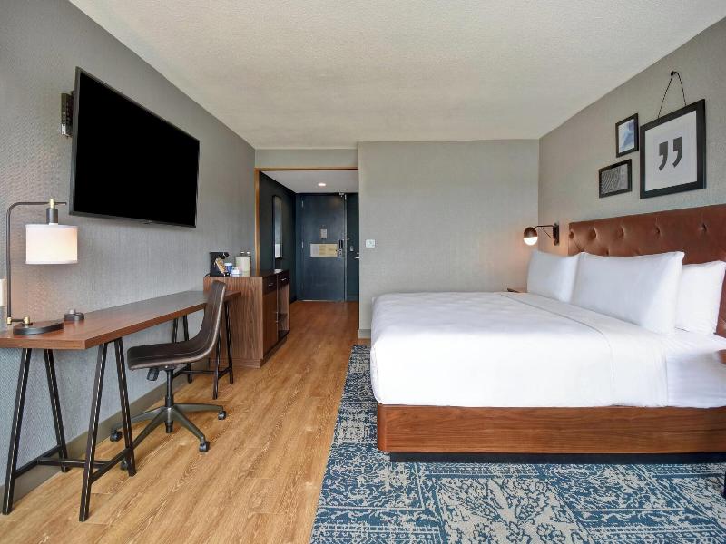 Four Points By Sheraton Boston Newton image