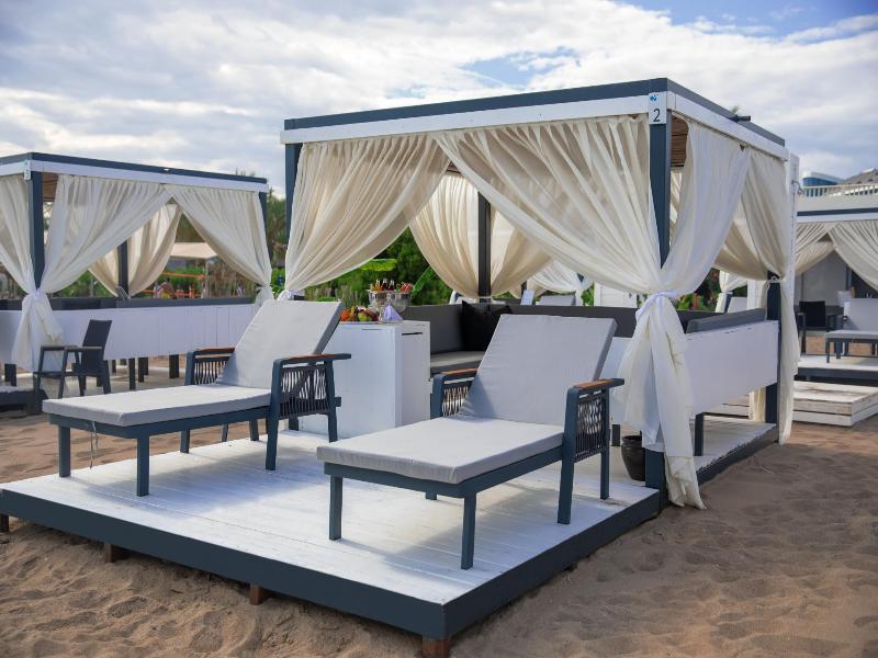 Crystal Centro Pearl Collection image
