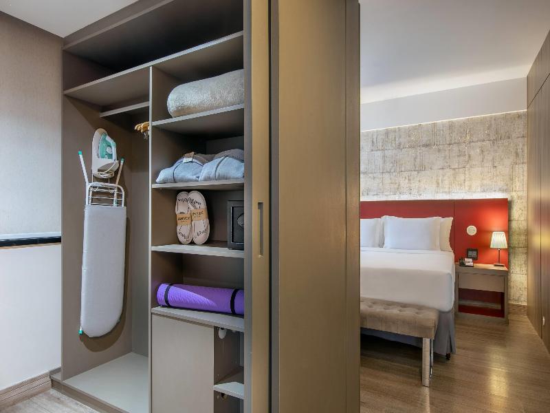 SUITE STANDARD — photo 15