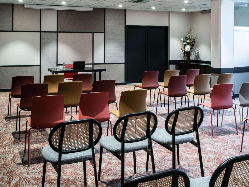 Hotel Mercure Paris Boulogne Pont de Saint Cloud image