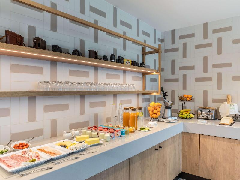 Hotel Mercure Paris Boulogne Pont de Saint Cloud image